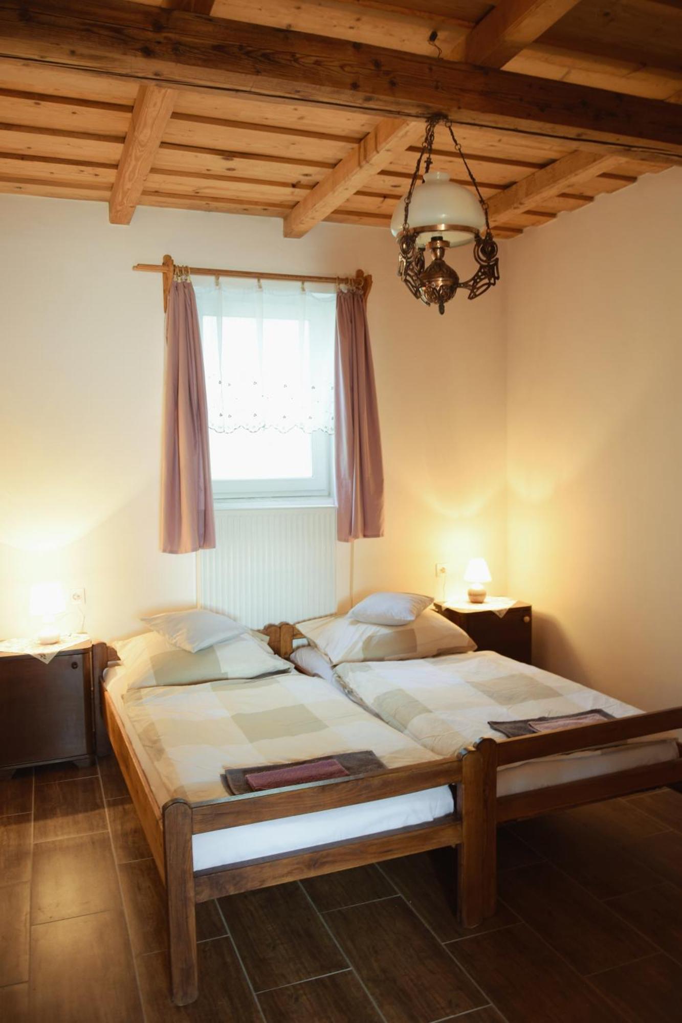 Appartement Anna Apartman à Maroslele Extérieur photo