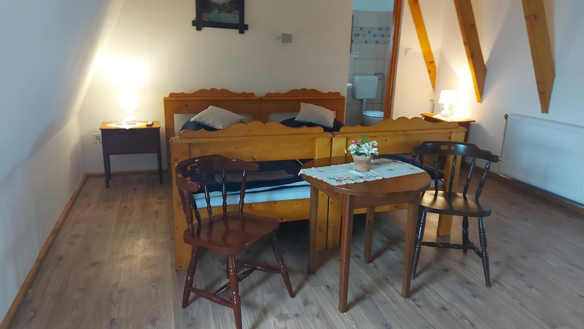 Appartement Anna Apartman à Maroslele Extérieur photo